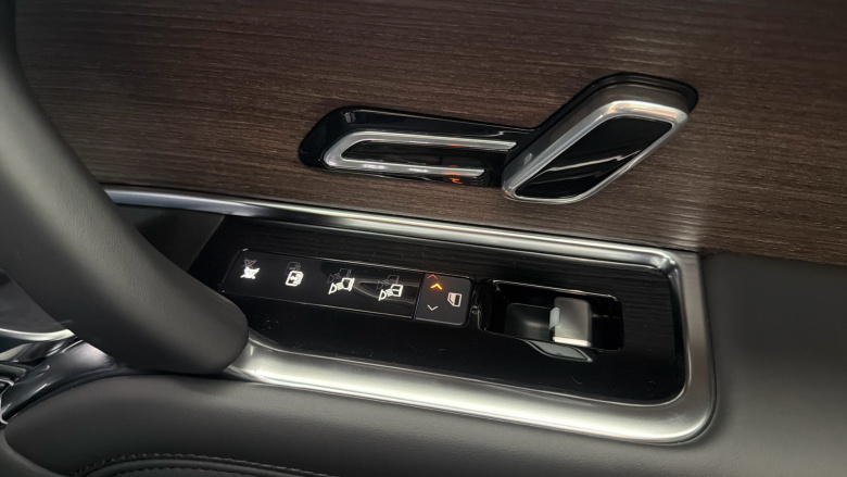 Land Rover Range Rover 3.0 P460e SE 4dr Auto Estate